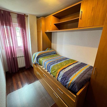 Garaje Y Piscina Comunitaria! Lägenhet Suances Exteriör bild