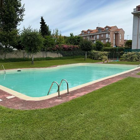 Garaje Y Piscina Comunitaria! Lägenhet Suances Exteriör bild
