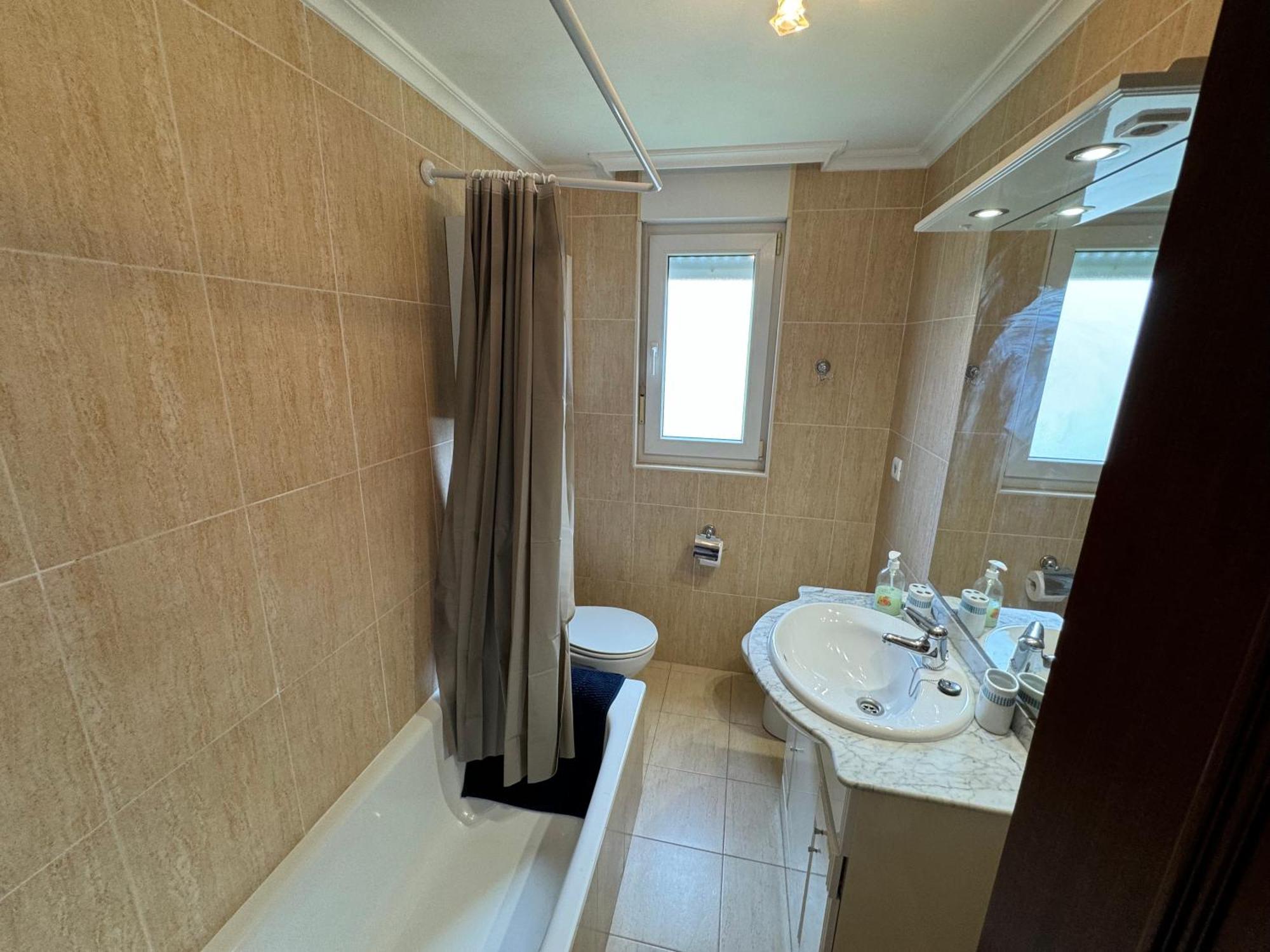 Garaje Y Piscina Comunitaria! Lägenhet Suances Exteriör bild
